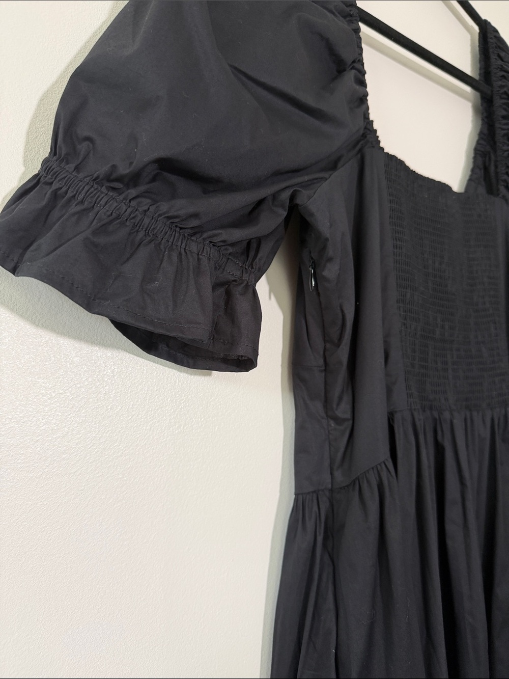 Hill House Black Puff-Sleeve Midi Dress with Gathered Waist - Picture 7 of 12